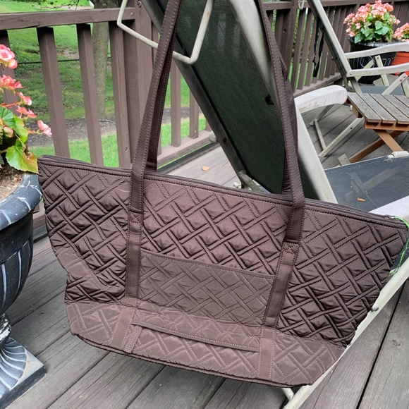 Vera Bradley Large Quilted Tote/Beach Bag NWT - Picture 2 of 4